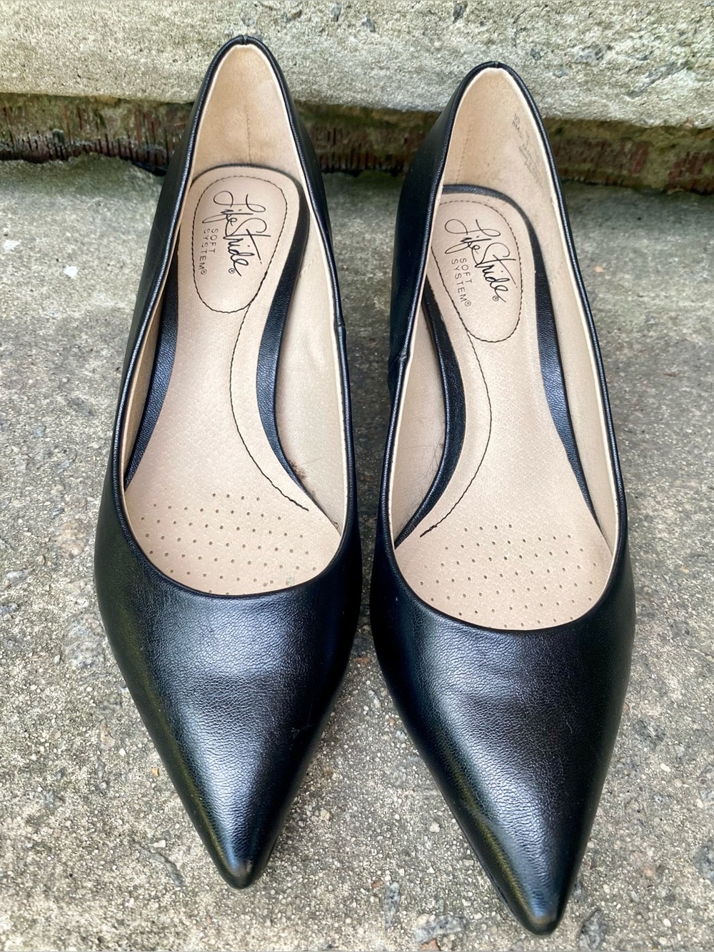 Life Stride Black Pointed Toe Kitten Heels - Classic Women's Pumps